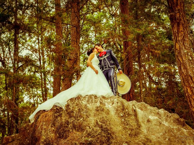 La boda de Juan Carlos  y Sandra Isaid  en Celaya, Guanajuato 146