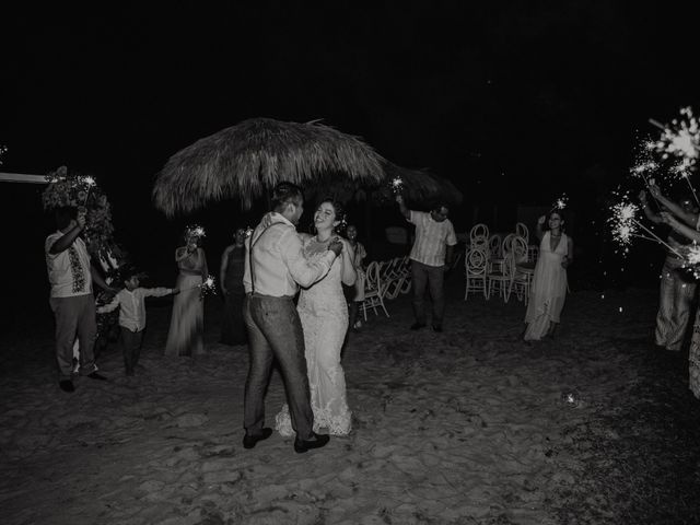 La boda de Arturo y Grecia en San Pedro Pochutla, Oaxaca 10