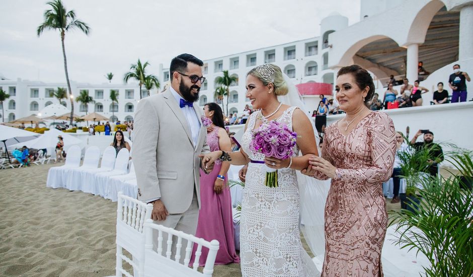 La boda de Juan Carlos y Ariadna en Manzanillo, Colima