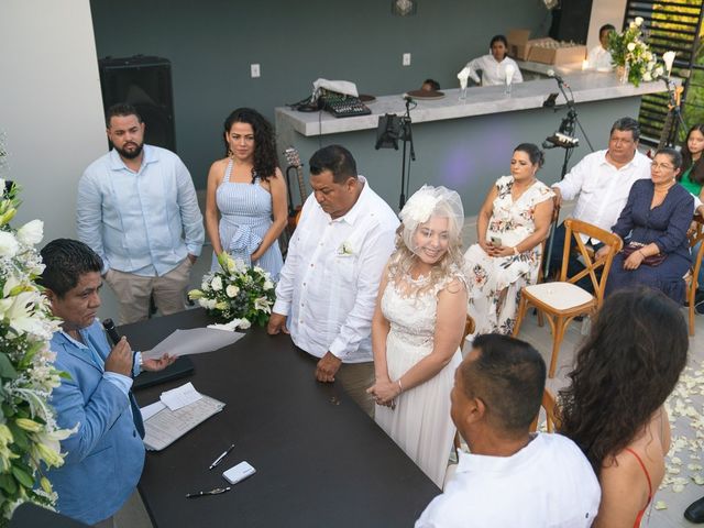 La boda de Eddie y Yunicet en Huatulco, Oaxaca 20