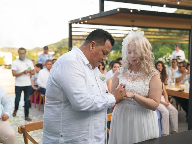 La boda de Eddie y Yunicet en Huatulco, Oaxaca 22