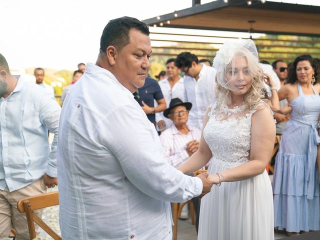 La boda de Eddie y Yunicet en Huatulco, Oaxaca 23