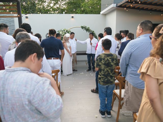 La boda de Eddie y Yunicet en Huatulco, Oaxaca 29