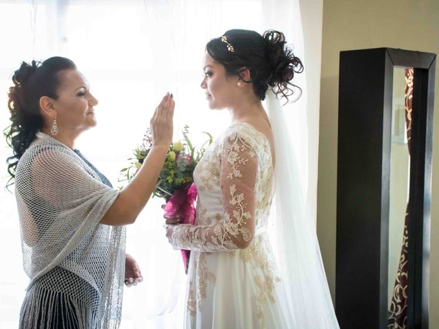 La boda de Emmanuel y Isela en Guadalajara, Jalisco 32