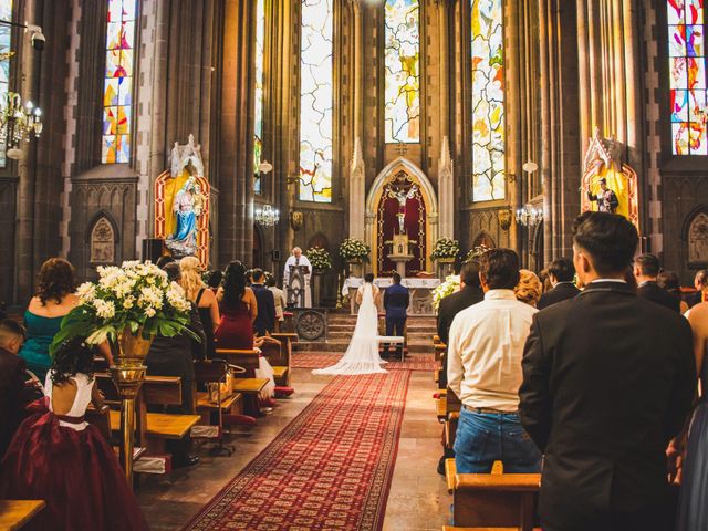 La boda de Emmanuel y Isela en Guadalajara, Jalisco 52