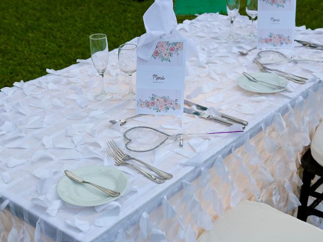 La boda de Moisés y Angélica en Ixtapa Zihuatanejo, Guerrero 20