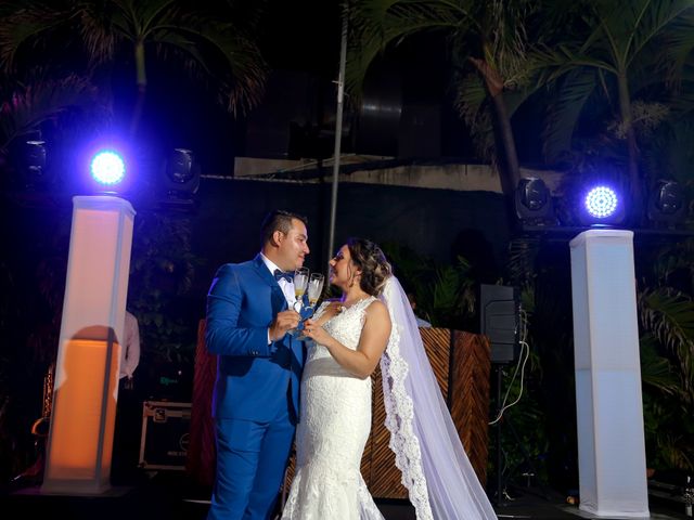 La boda de Moisés y Angélica en Ixtapa Zihuatanejo, Guerrero 29