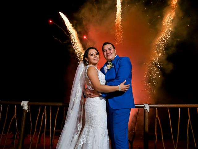 La boda de Moisés y Angélica en Ixtapa Zihuatanejo, Guerrero 32