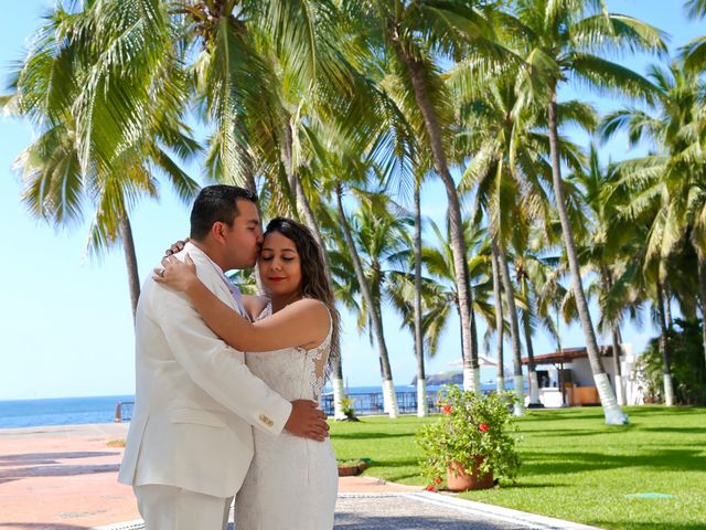 La boda de Moisés y Angélica en Ixtapa Zihuatanejo, Guerrero 38