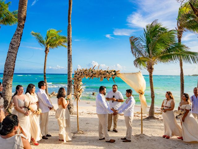 La boda de Israel y Luis en Playa del Carmen, Quintana Roo 9