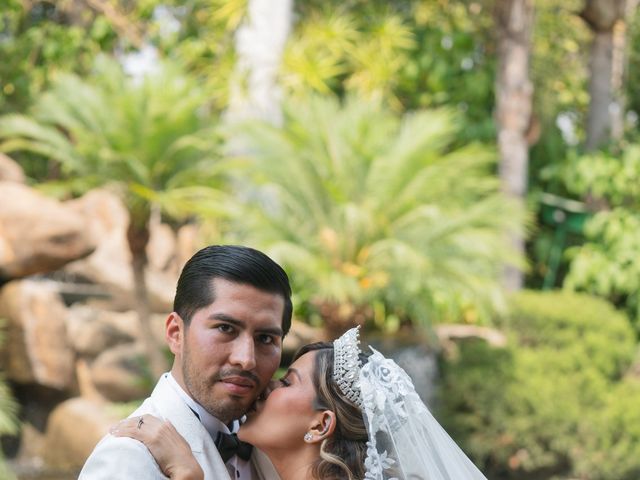 La boda de Ángel y Mónica en Xochitepec, Morelos 34