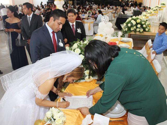 La boda de Orlando y Victoria en Chiautempan, Tlaxcala 33