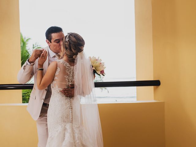 La boda de Omar y Cinthia en Bahía de Banderas, Nayarit 21