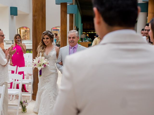 La boda de Omar y Cinthia en Bahía de Banderas, Nayarit 47