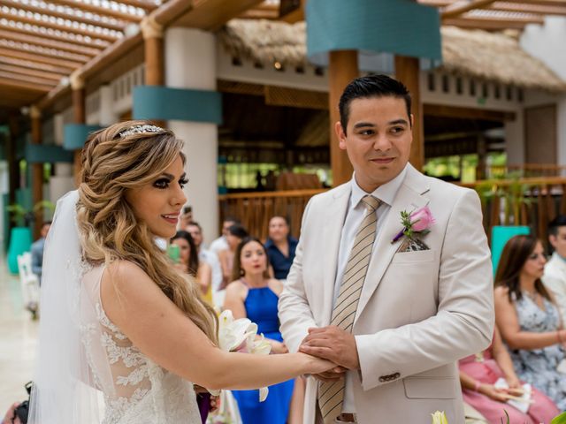 La boda de Omar y Cinthia en Bahía de Banderas, Nayarit 51