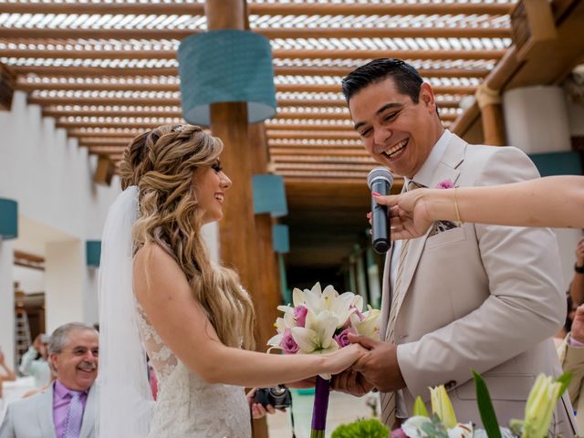 La boda de Omar y Cinthia en Bahía de Banderas, Nayarit 55