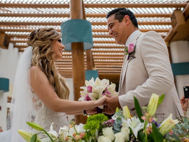 La boda de Omar y Cinthia en Bahía de Banderas, Nayarit 58