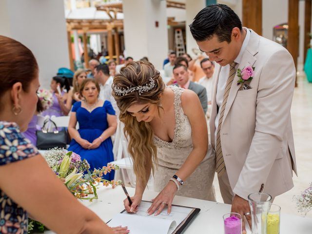 La boda de Omar y Cinthia en Bahía de Banderas, Nayarit 75