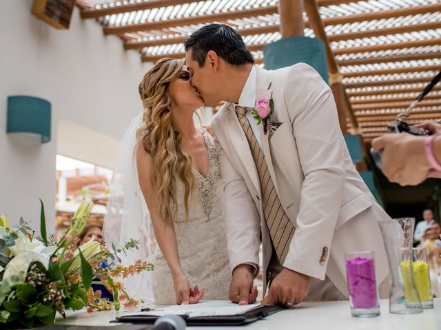 La boda de Omar y Cinthia en Bahía de Banderas, Nayarit 80