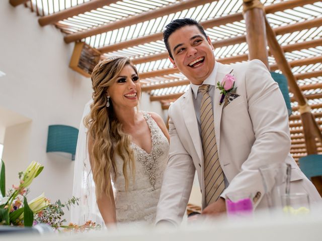 La boda de Omar y Cinthia en Bahía de Banderas, Nayarit 83