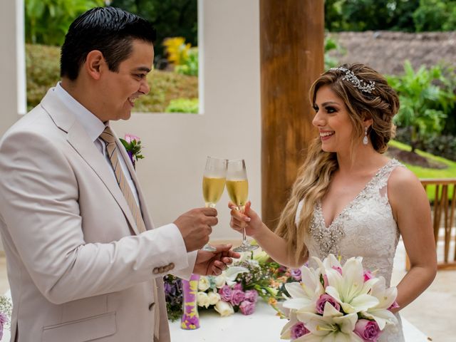 La boda de Omar y Cinthia en Bahía de Banderas, Nayarit 94