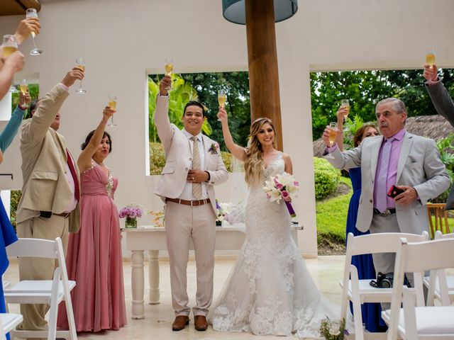 La boda de Omar y Cinthia en Bahía de Banderas, Nayarit 95