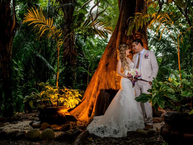 La boda de Omar y Cinthia en Bahía de Banderas, Nayarit 103