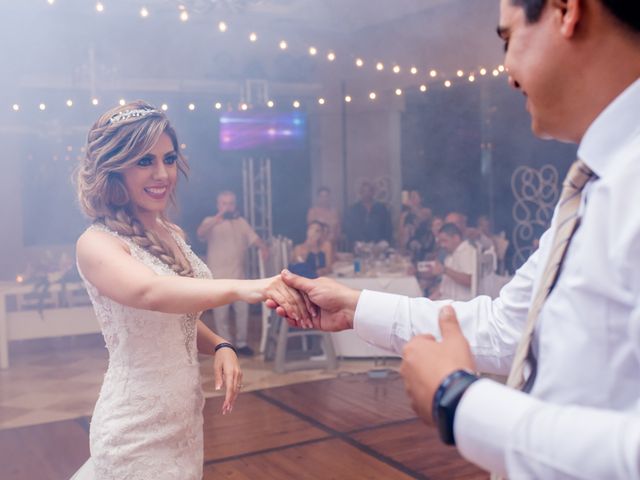 La boda de Omar y Cinthia en Bahía de Banderas, Nayarit 112