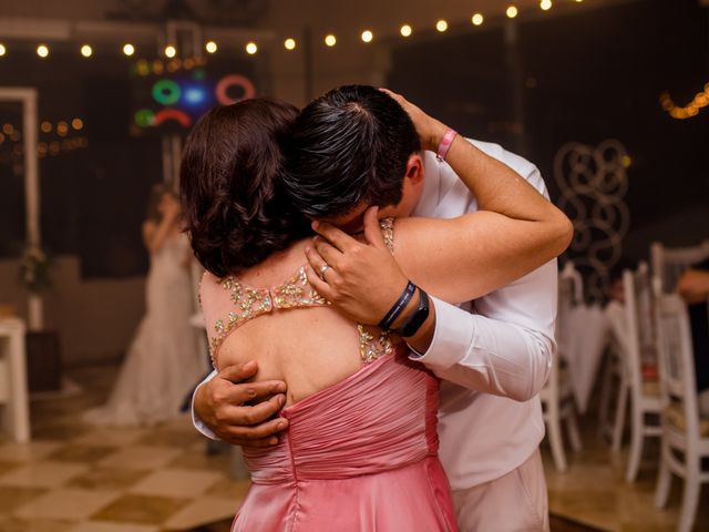 La boda de Omar y Cinthia en Bahía de Banderas, Nayarit 120