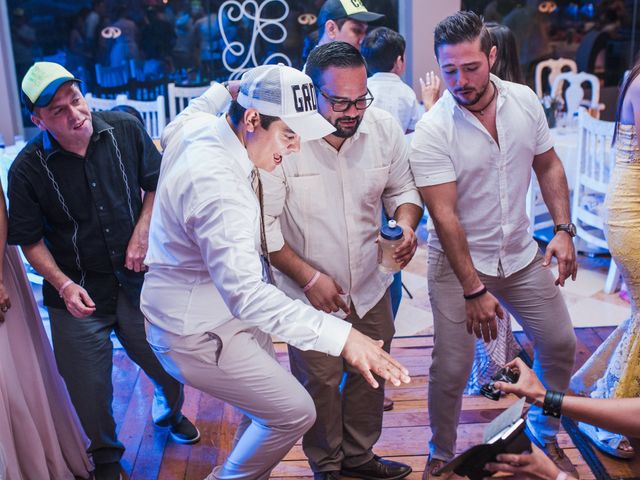 La boda de Omar y Cinthia en Bahía de Banderas, Nayarit 131