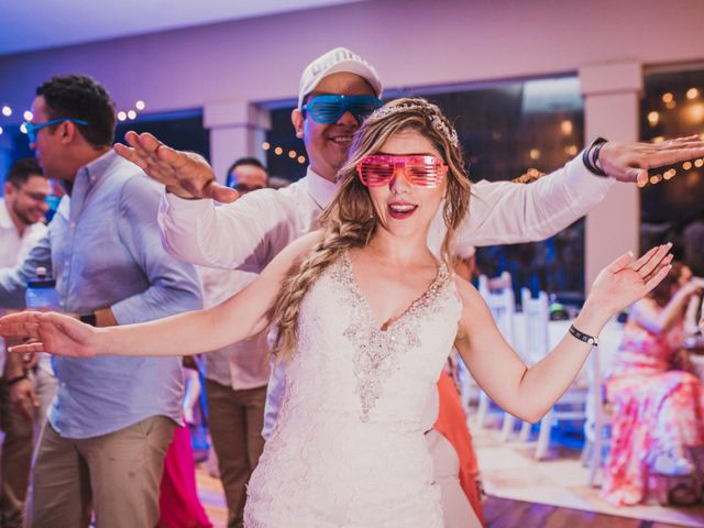 La boda de Omar y Cinthia en Bahía de Banderas, Nayarit 134