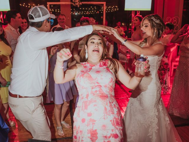 La boda de Omar y Cinthia en Bahía de Banderas, Nayarit 145