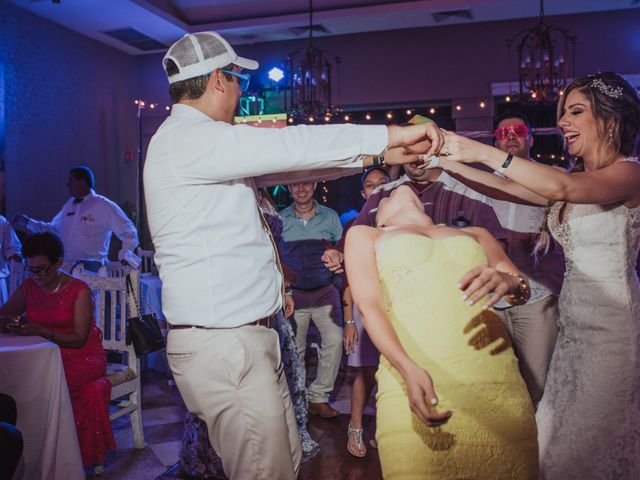 La boda de Omar y Cinthia en Bahía de Banderas, Nayarit 148