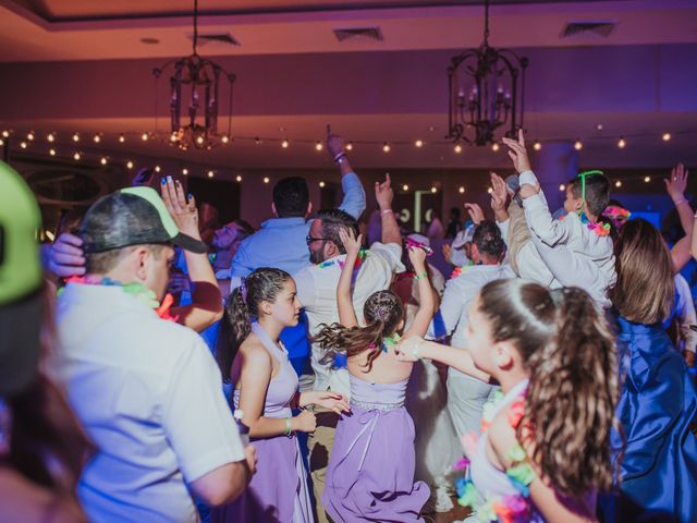 La boda de Omar y Cinthia en Bahía de Banderas, Nayarit 156