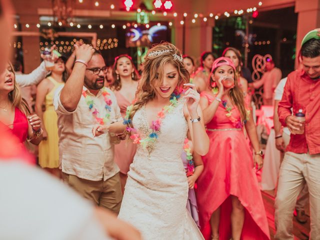 La boda de Omar y Cinthia en Bahía de Banderas, Nayarit 158