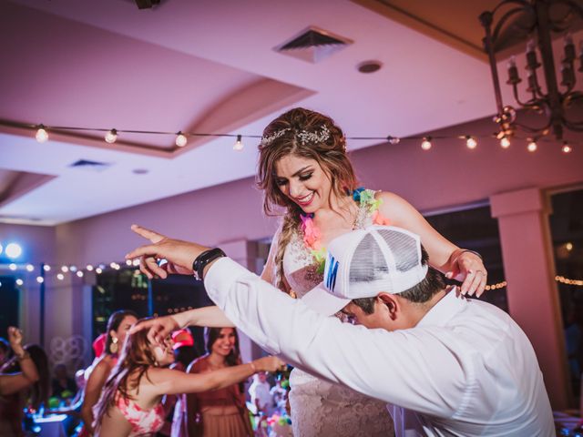 La boda de Omar y Cinthia en Bahía de Banderas, Nayarit 171