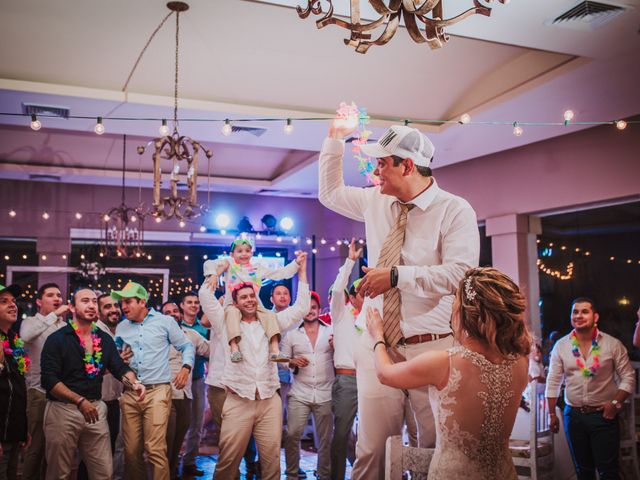 La boda de Omar y Cinthia en Bahía de Banderas, Nayarit 181