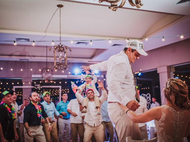 La boda de Omar y Cinthia en Bahía de Banderas, Nayarit 183