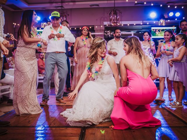 La boda de Omar y Cinthia en Bahía de Banderas, Nayarit 193