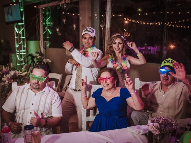 La boda de Omar y Cinthia en Bahía de Banderas, Nayarit 197