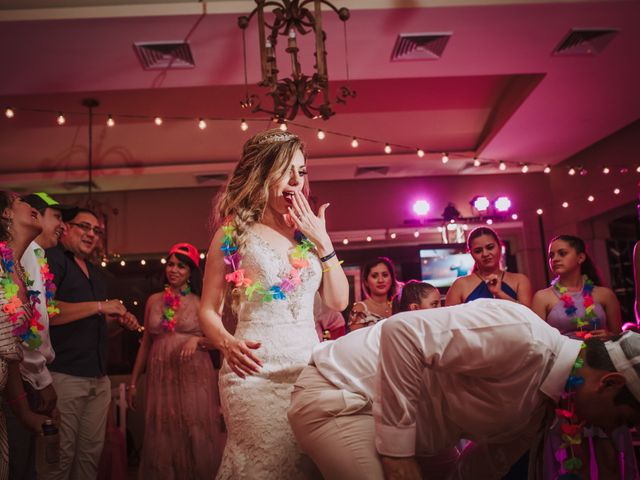 La boda de Omar y Cinthia en Bahía de Banderas, Nayarit 198