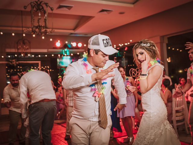 La boda de Omar y Cinthia en Bahía de Banderas, Nayarit 201