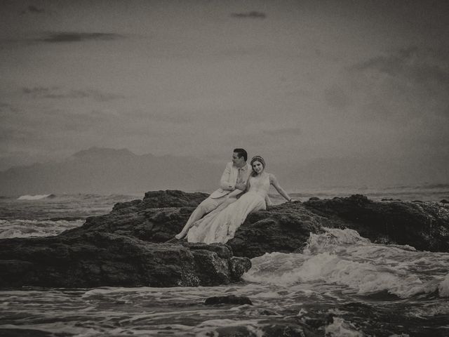 La boda de Omar y Cinthia en Bahía de Banderas, Nayarit 203