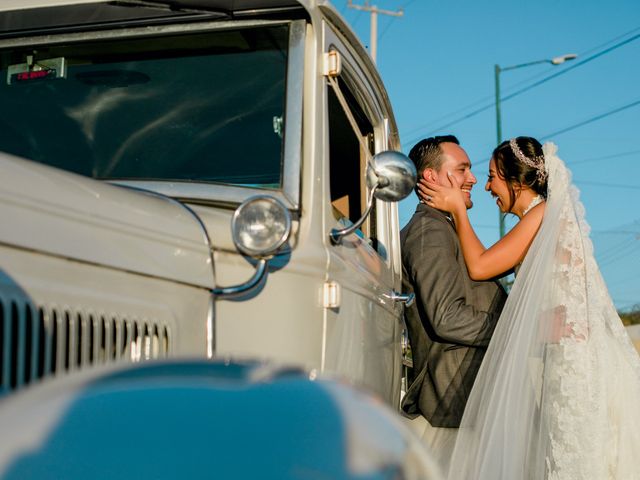 La boda de Marco y Stephanie en Hermosillo, Sonora 52