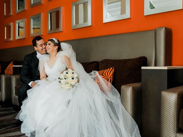 La boda de Carlos y Malena en Hermosillo, Sonora 43