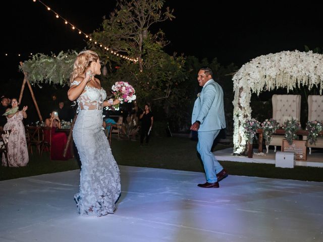 La boda de José y Lénica en Acapulco, Guerrero 29