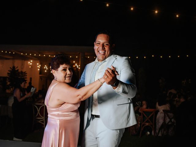 La boda de José y Lénica en Acapulco, Guerrero 33