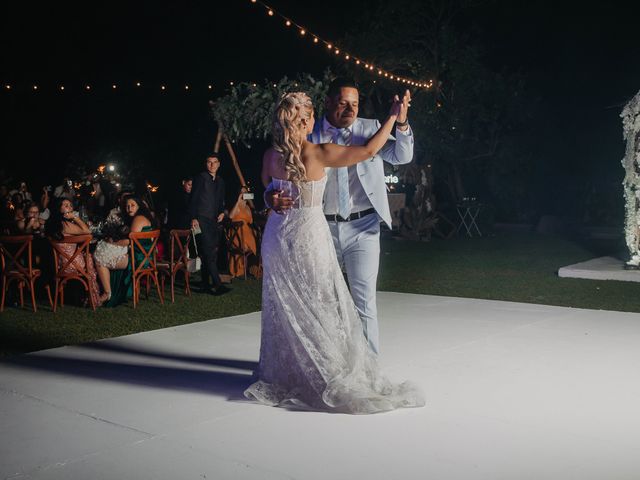 La boda de José y Lénica en Acapulco, Guerrero 34