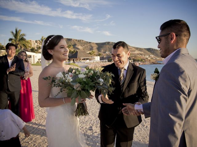 La boda de Ernesto y Jocelyne en La Paz, Baja California Sur 13
