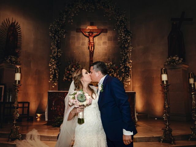 La boda de Eliseo y Lizbeth en Hermosillo, Sonora 23